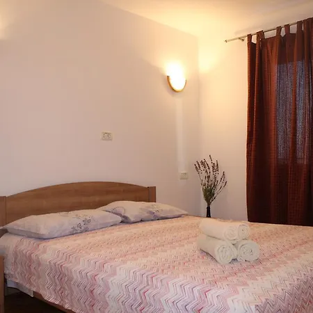Apartman Ghira Winery Bužinija