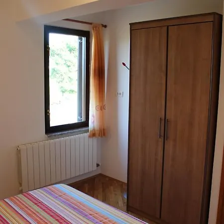 Apartman Ghira Winery Bužinija